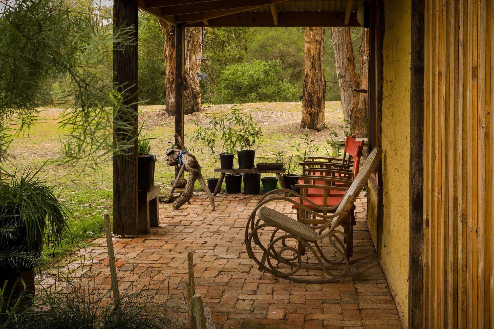 Villa The Burrow At Wombat Bend Dixons Creek Exterior foto